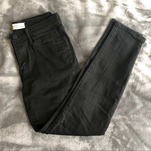 Black Gap True Skinny Jeans